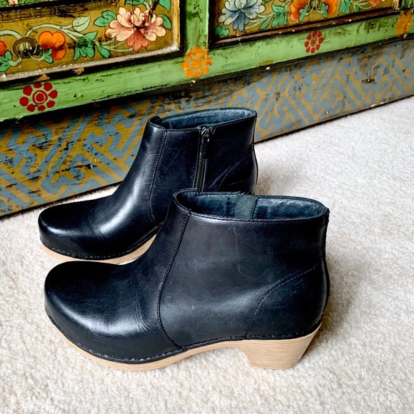 Black Leather Dansko Maria Ankle Clog 